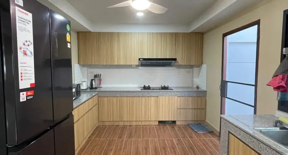 For rent 3 bedrooms house in Mueang Chiang Mai, Chiang Mai