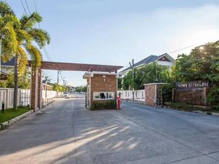 Casa en venta de 3 habitaciones en San Sai, Chiang Mai