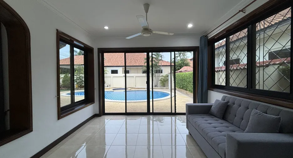 For rent 3 bedrooms villa in Hua Hin, Prachuap Khiri Khan