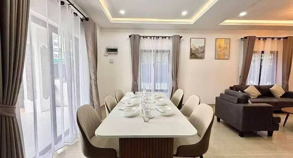 Haus zum Kauf mit 5 Zimmer in Bang Lamung, Chonburi