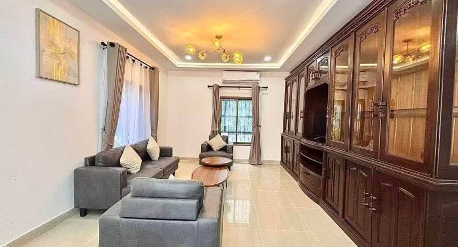 Haus zum Kauf mit 5 Zimmer in Bang Lamung, Chonburi