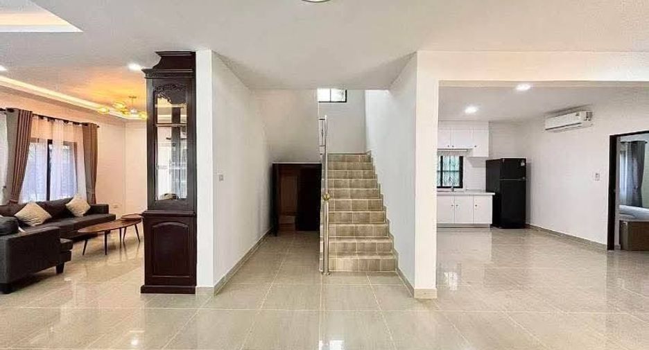Haus zum Kauf mit 5 Zimmer in Bang Lamung, Chonburi