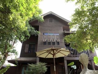 For Rent 8 Bedroom House In Mueang Chiang Mai