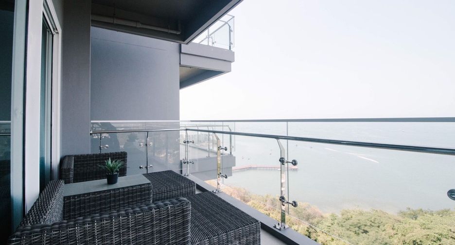 For sale and for rent 2 bedrooms condo in Si Racha, Chonburi