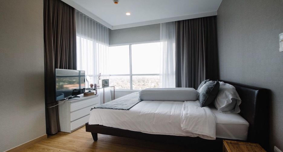 For sale and for rent 2 bedrooms condo in Si Racha, Chonburi