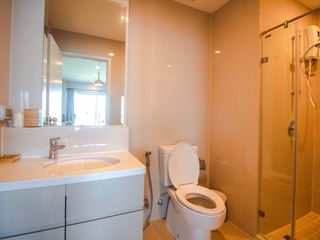 À vendre et à louer 2 chambres condo à Si Racha, Chonburi