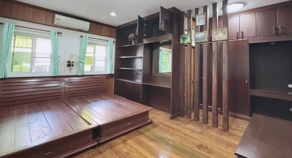 À louer 5 chambres maison à San Sai, Chiang Mai
