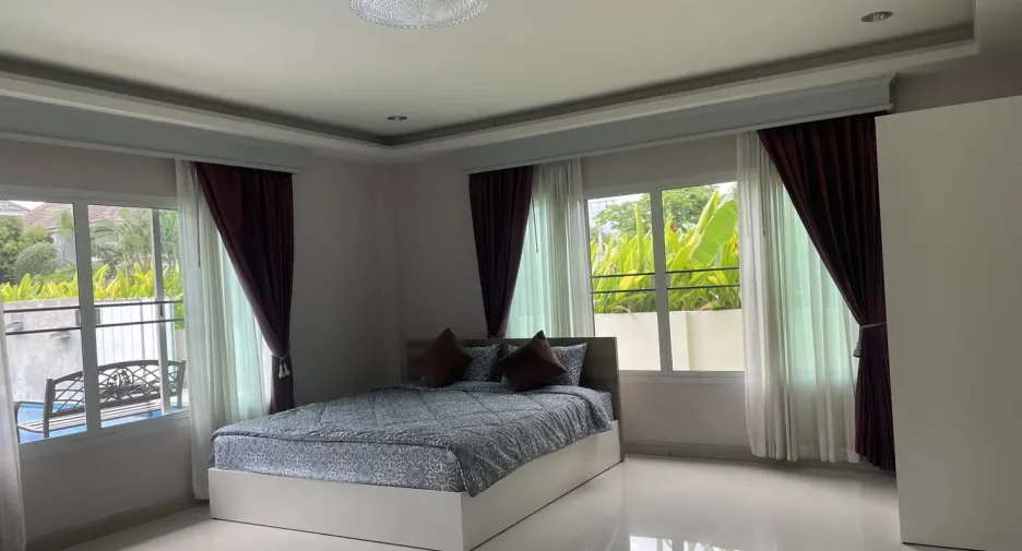 Casa en alquiler de 6 habitaciones en San Sai, Chiang Mai