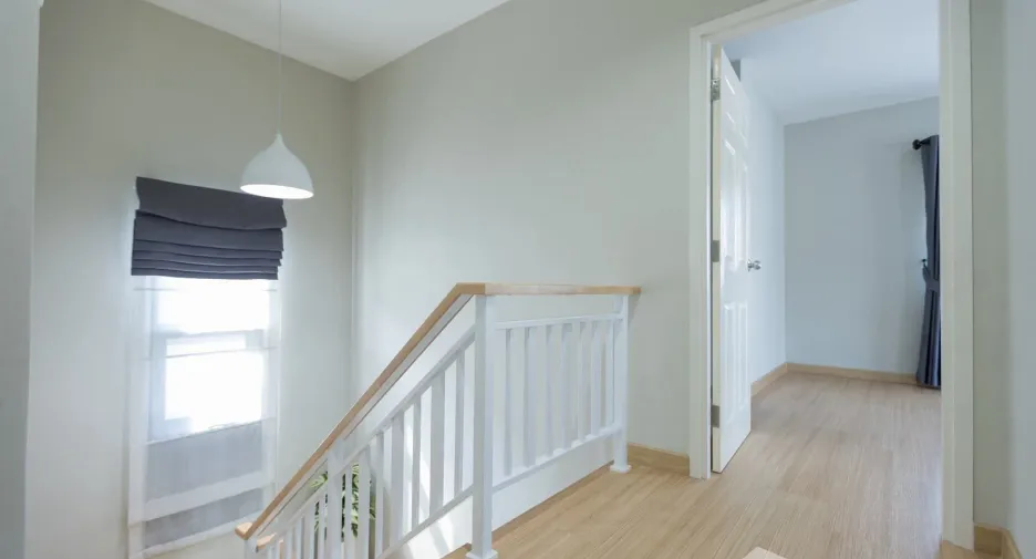 For sale 4 bedrooms house in Saraphi, Chiang Mai