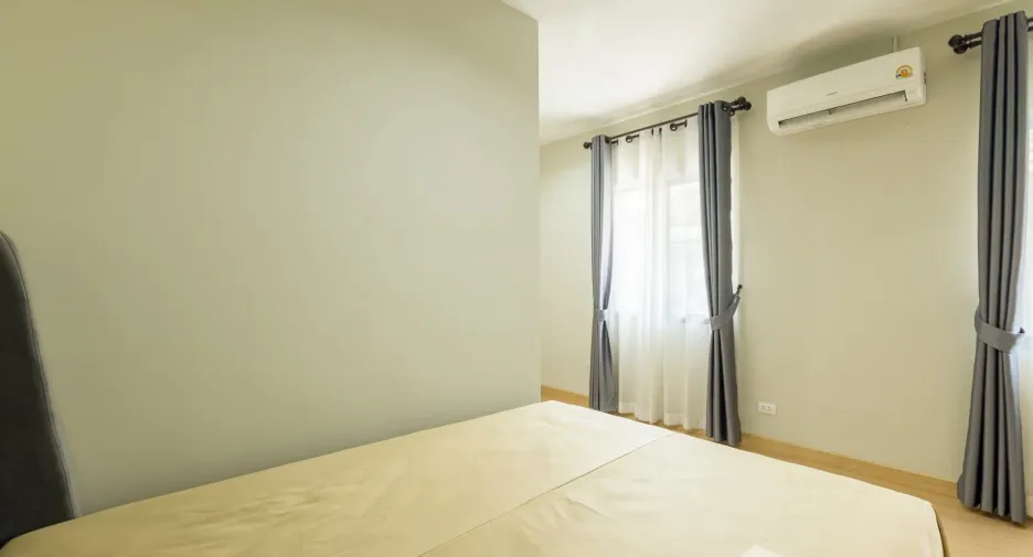 For sale 4 bedrooms house in Saraphi, Chiang Mai