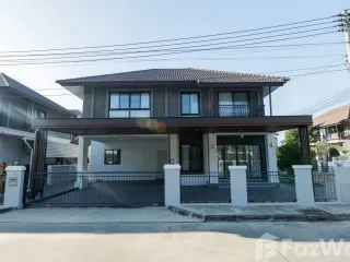Продажа 4 спальни дом в Сарапхи, Чианг Маи