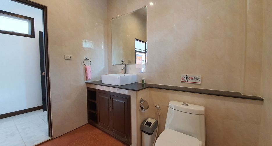 À vendre et à louer 4 chambres villa à Hua Hin, Prachuap Khiri Khan