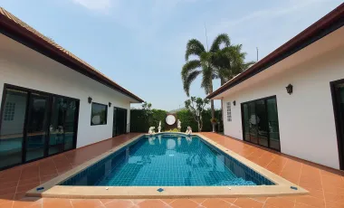 À vendre et à louer 4 chambres villa à Hua Hin, Prachuap Khiri Khan