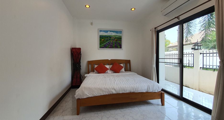 À vendre et à louer 4 chambres villa à Hua Hin, Prachuap Khiri Khan