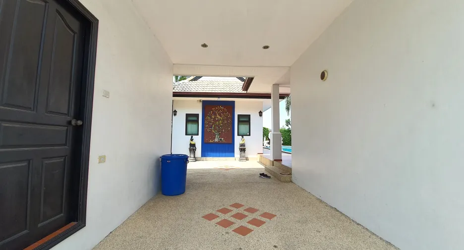 À vendre et à louer 4 chambres villa à Hua Hin, Prachuap Khiri Khan