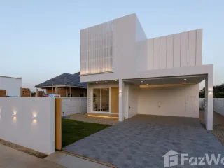 For sale 3 bedrooms house in Saraphi, Chiang Mai