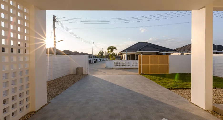 For sale 3 bedrooms house in Saraphi, Chiang Mai