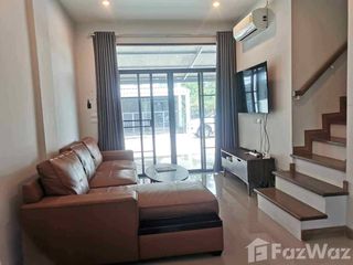For sale 4 bedrooms townhouse in Saraphi, Chiang Mai