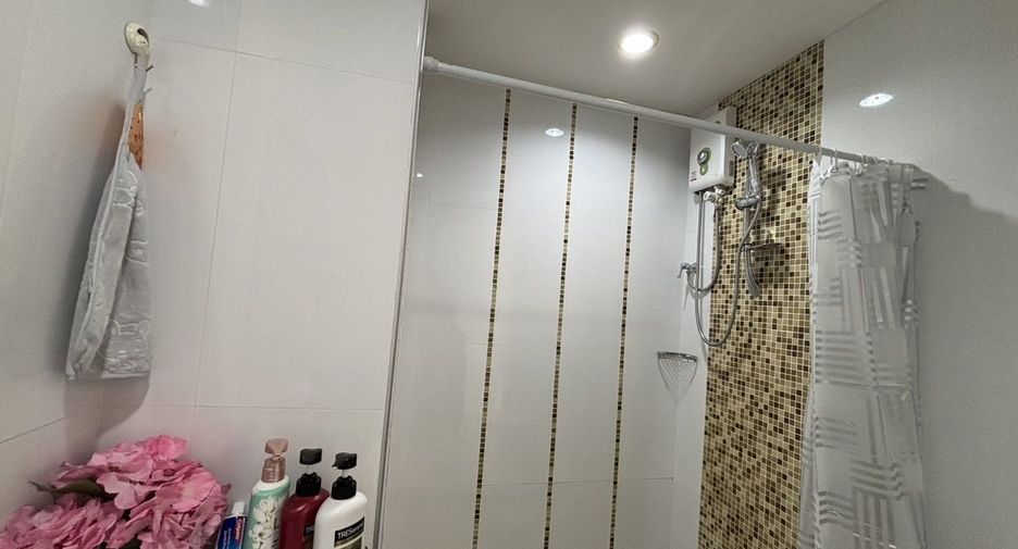 Wohnung zur Miete mit 1 Zimmer in Bang Lamung, Chonburi