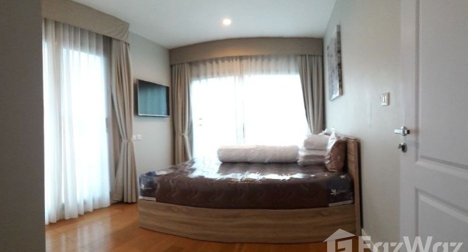 For sale 2 bedrooms condo in Khlong Toei, Bangkok