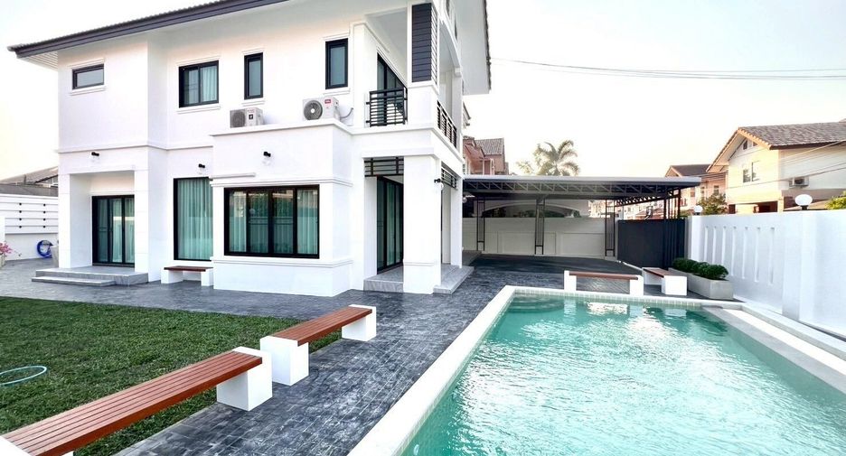 For sale and for rent 4 bedrooms villa in Bang Lamung, Chonburi