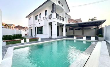 Villa en venta y en alquiler de 4 habitaciones en Bang Lamung, Chonburi