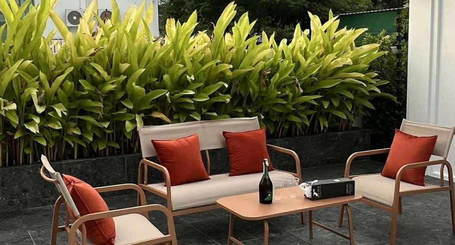 For sale 5 bedrooms villa in Hang Dong, Chiang Mai