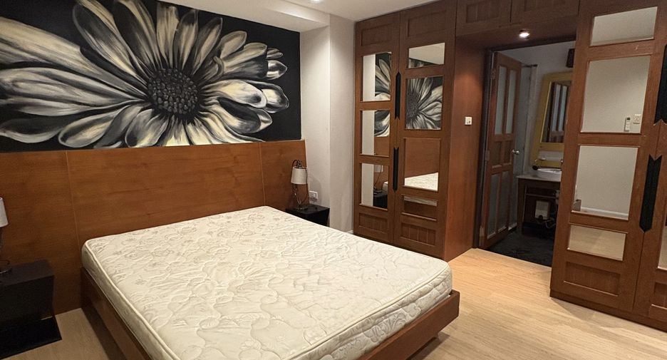 Villa zum Kauf mit 4 Zimmer in Bang Lamung, Chonburi