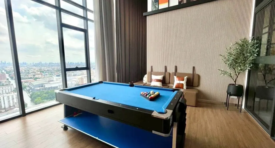 À louer studio condo à Bang Kapi, Bangkok