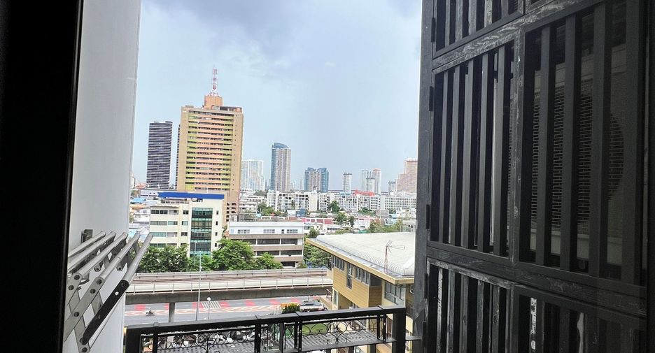 À vendre 1 chambre condo à Khlong San, Bangkok