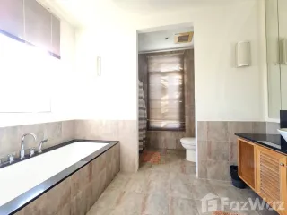 Продажа и аренда 2 спальни кондо в Ча Ам, Пхетбури