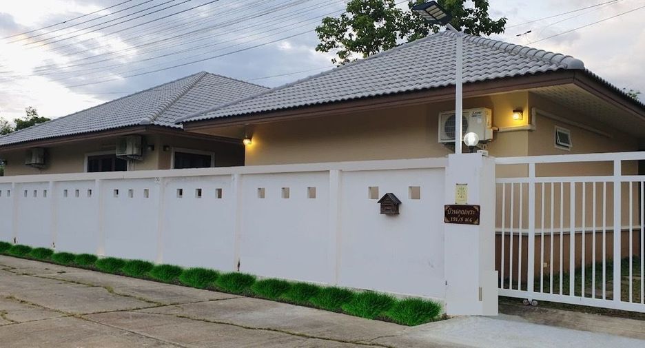 For rent 6 bedrooms house in Hang Dong, Chiang Mai