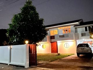À vendre 5 chambres maison à Mueang Chiang Mai, Chiang Mai