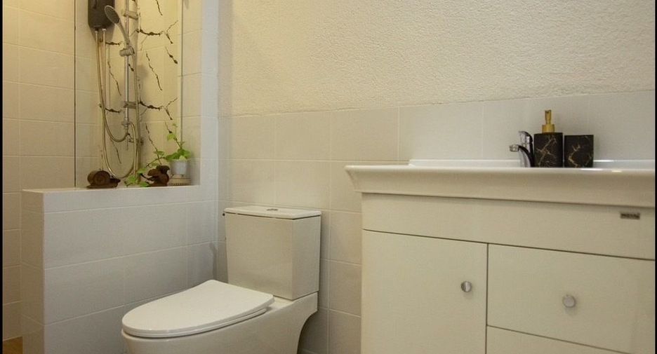 Casa en venta de 3 habitaciones en San Kamphaeng, Chiang Mai