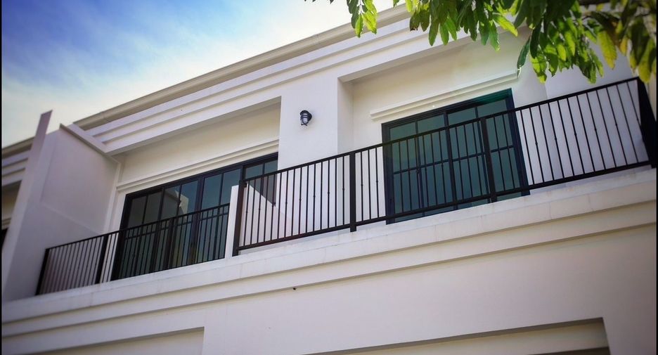 Casa en venta de 3 habitaciones en San Kamphaeng, Chiang Mai