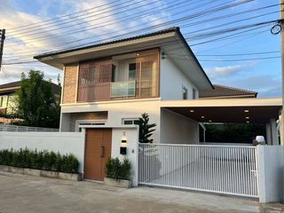 For sale and for rent 4 bedrooms house in Doi Saket, Chiang Mai