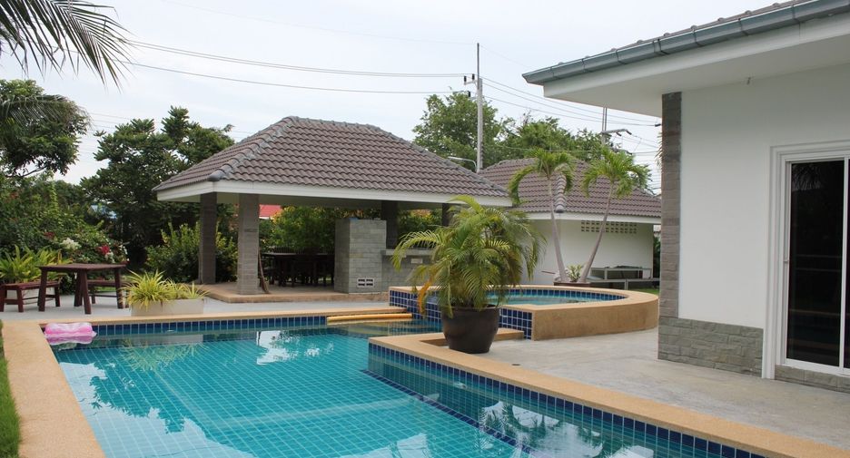 For rent 5 bedrooms villa in Hua Hin, Prachuap Khiri Khan