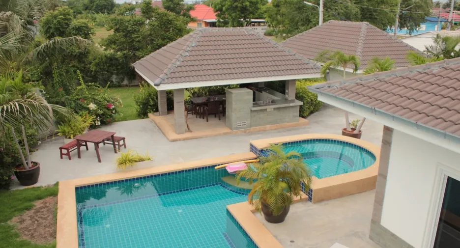 For rent 5 bedrooms villa in Hua Hin, Prachuap Khiri Khan