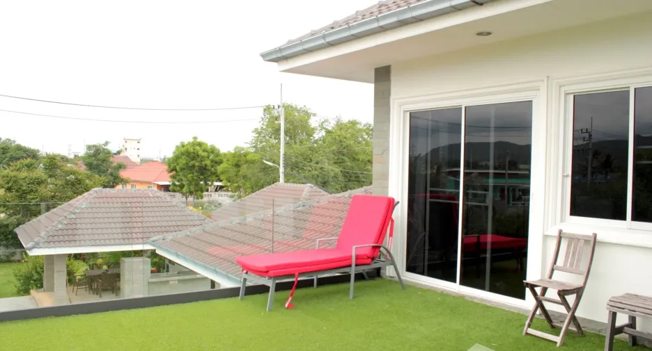 For rent 5 bedrooms villa in Hua Hin, Prachuap Khiri Khan