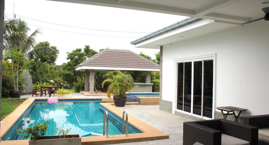 For rent 5 bedrooms villa in Hua Hin, Prachuap Khiri Khan