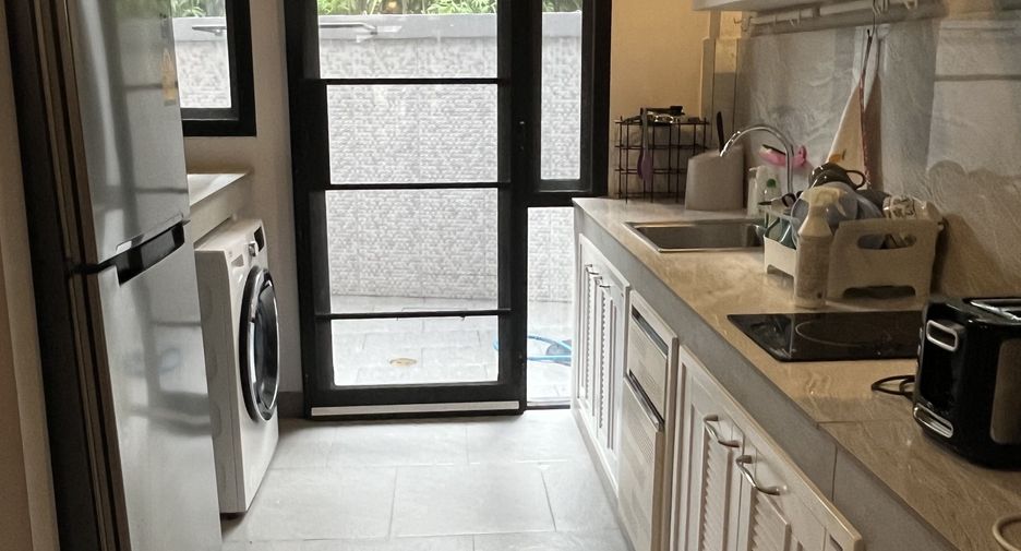 For sale 2 bedrooms townhouse in Mae Rim, Chiang Mai