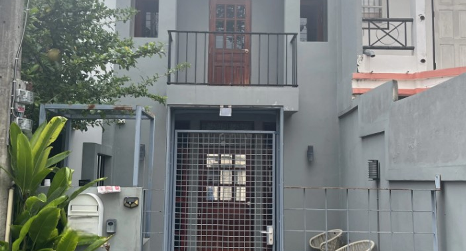 For sale 2 bedrooms townhouse in Mae Rim, Chiang Mai