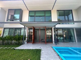 À louer 4 chambres villa à Mueang Chiang Mai, Chiang Mai