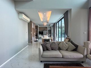 À louer 4 chambres villa à Mueang Chiang Mai, Chiang Mai