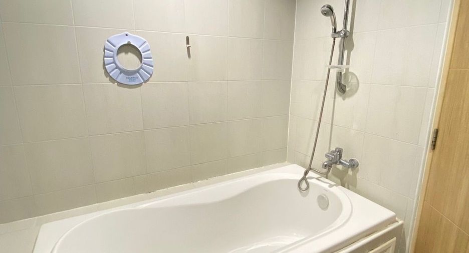 À vendre et à louer 1 chambre condo à Si Racha, Chonburi