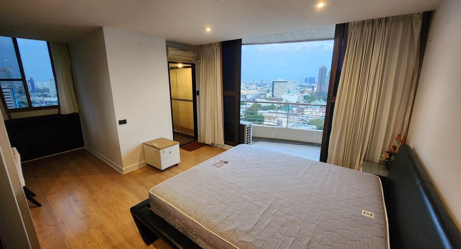 Condo en alquiler de 3 habitaciones en Watthana, Bangkok