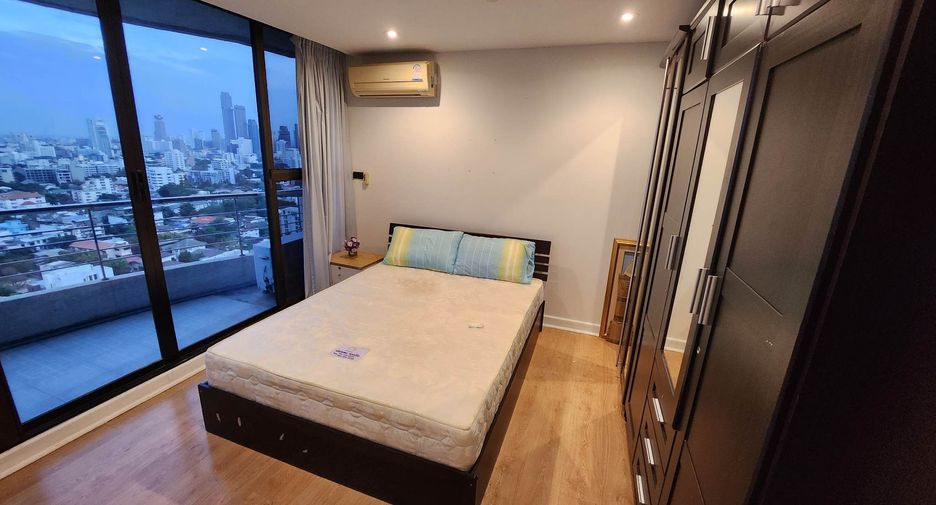 Condo en alquiler de 3 habitaciones en Watthana, Bangkok