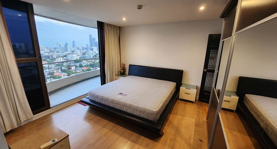 Condo en alquiler de 3 habitaciones en Watthana, Bangkok