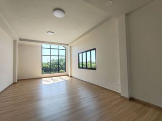 Casa en venta de 4 habitaciones en Hang Dong, Chiang Mai