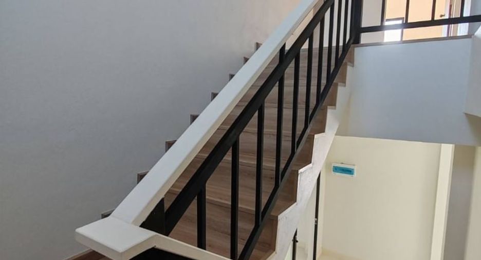 For sale 4 bedrooms house in Hang Dong, Chiang Mai